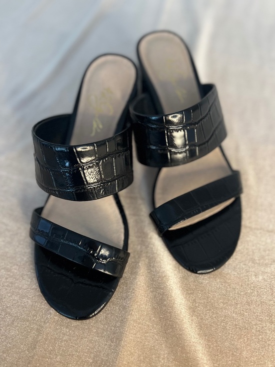 42 GOLD Shoes - Croco look dress sandal